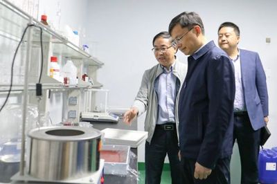 以精準(zhǔn)服務(wù)賦能發(fā)展，繆京走訪企業(yè)落實(shí)“服務(wù)包”制度助推新材料技術(shù)開發(fā)